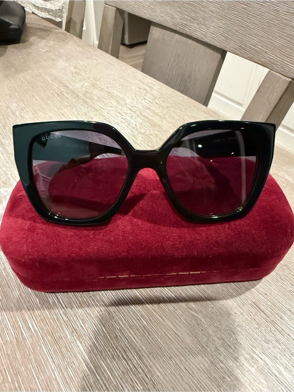 Gucci Oversized Black Cat-Eye Sunglasses with Dark Lenses